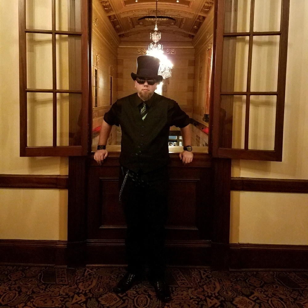 Meet your Posher, Ben